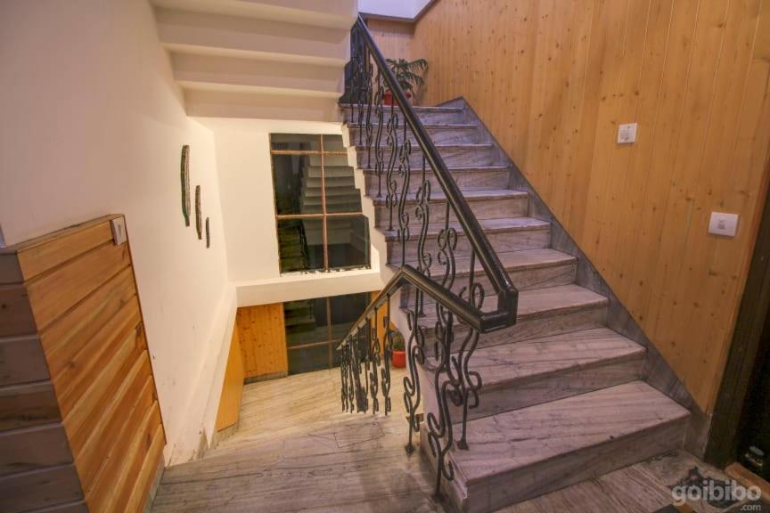 Dlx Stay In Naddi Дхарамсала Екстериор снимка